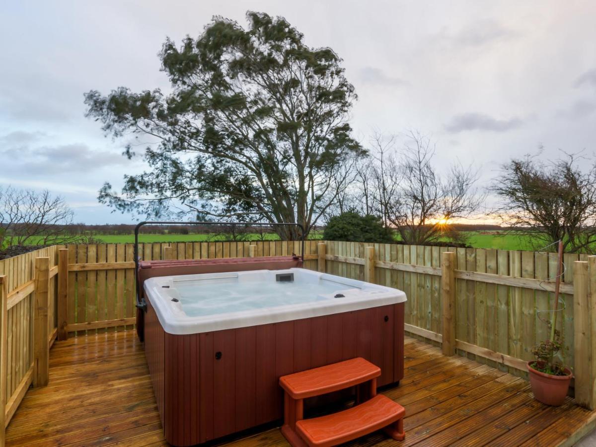 Vicarsford Farmhouse With Hot Tub Near St Andrews Exterior foto